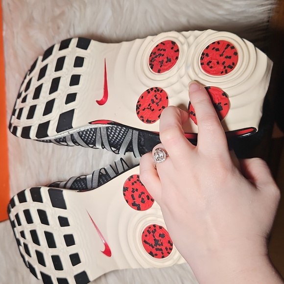 Nike Shox | Black/Gray/White/Red | Brand New in Box | Size 11 main image 6
